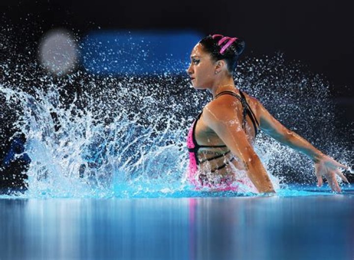 
Artistic Swimmer Anita Alvarez Saved By Coach Andrea Fuentes After Lost Consciousness In Pool 