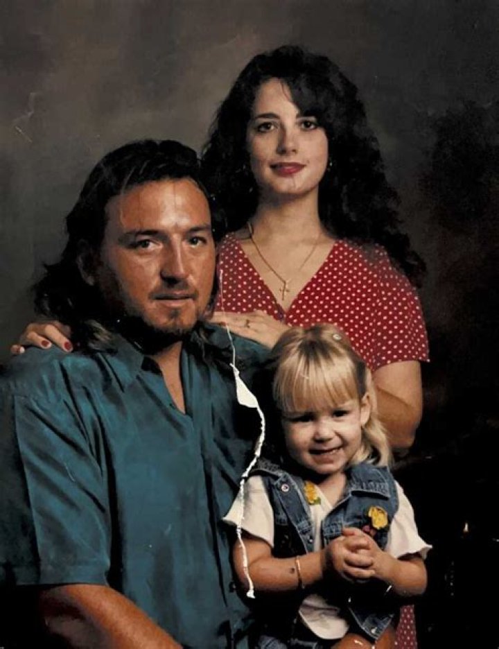 
Blake Anderson Son Cason Anderson and Tragedy In The Family, Who Died? 