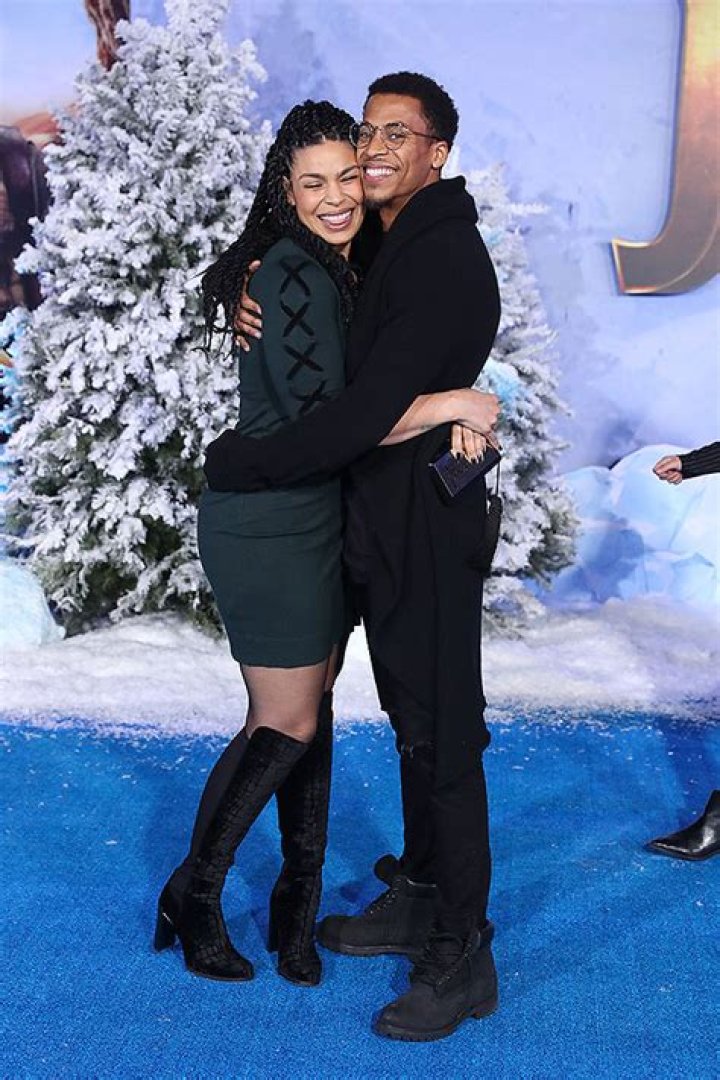 
Is Jordin Sparks Ever Arrested? Her Husband Dana Isaiah And More 