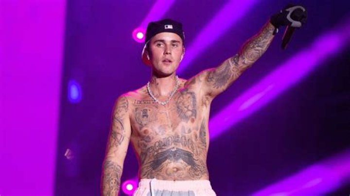 Is Justin Bieber Gay? Know the Real Truth About Justin’s Sexuality Here!