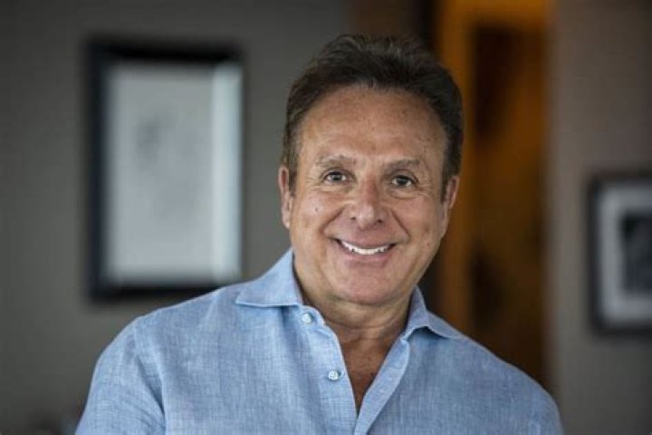 Is Mark Giangreco is Married to Wife? Or Dating a Girlfriend?