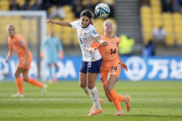 
Jackie Groenen’s Agent Critical Of Man Utd Over PSG Transfer 