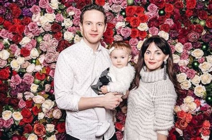 
Mark O’Brien is Married to Wife: Georgina Reilly. Kids. 