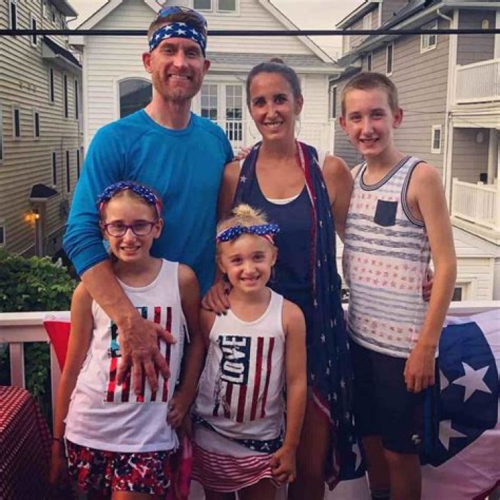 Marty Smith is Married to Wife: Lainie Smith. Kids.