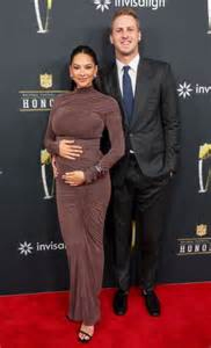 Who Is Jared Scott Married To? Meet His Wife And Son – The Lake 2022 Cast