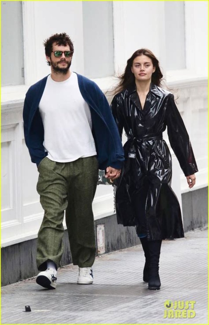 Who is Rachael Lange? Dylan O’Brien holds hands with model at Paris Fashion Week, sparks frenzy online