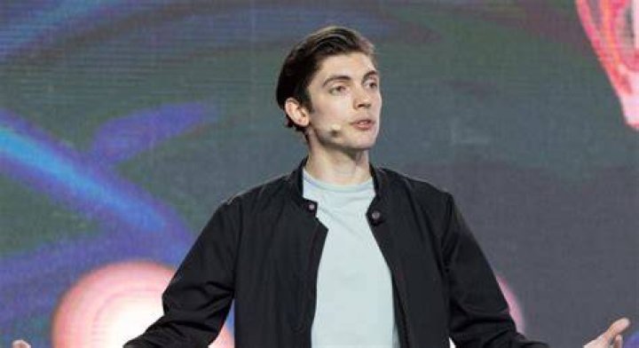 
Zach Pincince Height, Weight, Net Worth, Age, Birthday, Wikipedia, Who, Nationality, Biography 